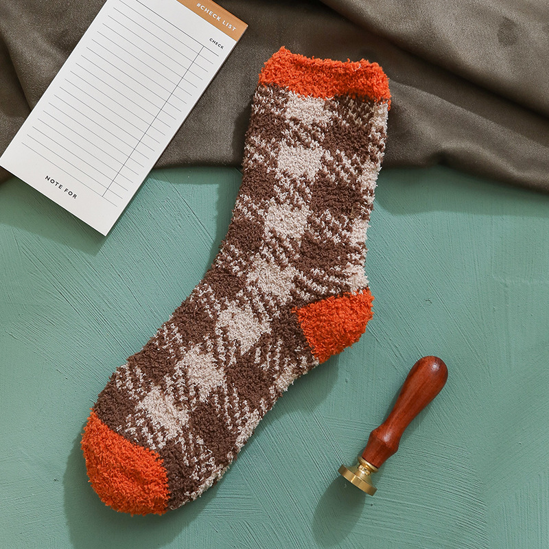 Winter Coral Velvet Plaid Home Floor Socks Girls Crew Socks Cashmere Warm Thick Plush Socks Fluffy Fuzzy Socks